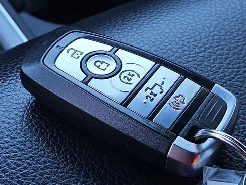 Used 2019 Ford F150 Lariat w/ Equipment Group 502A Luxury image 36