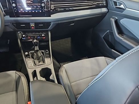 New 2026 Volkswagen Jetta SE FWD image 23