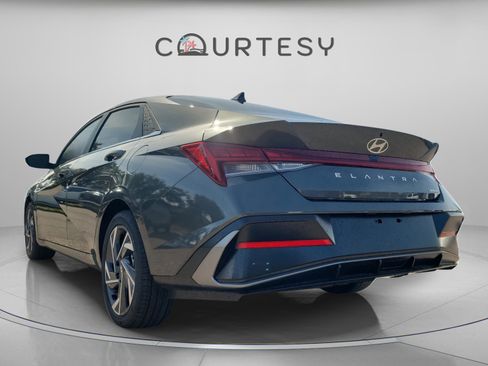 New 2026 Hyundai Elantra Limited image 2