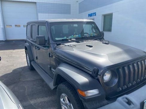 Used 2018 Jeep Wrangler Unlimited Sport S image 3