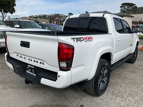 Used 2019 Toyota Tacoma TRD Sport image 72