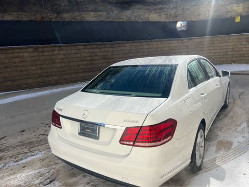 Used 2014 Mercedes-Benz E 350 4MATIC Sedan image 4