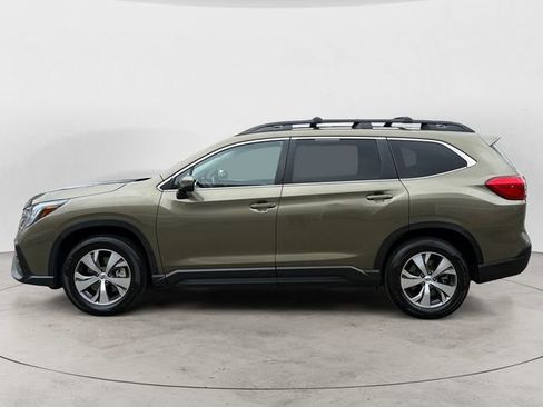Certified 2023 Subaru Ascent Premium w/ Convenience Package AWD/4WD image 2