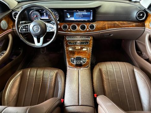 Used 2019 Mercedes-Benz E 300 4MATIC w/ Driver Assistance Package image 3