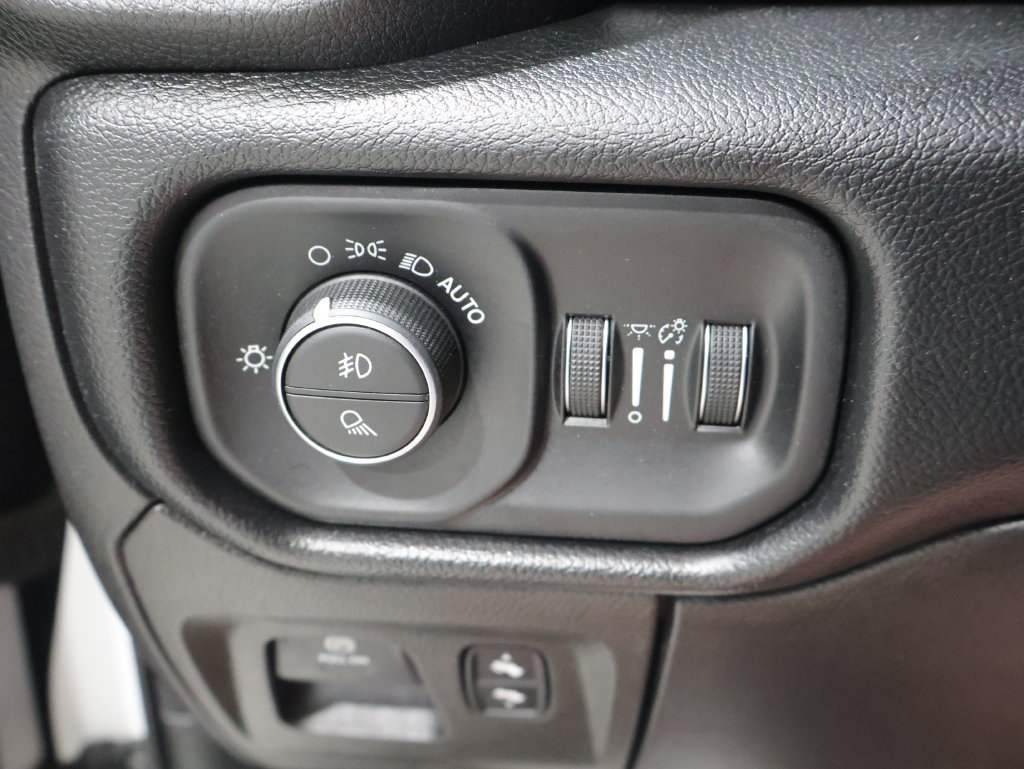 Used 2019 RAM 1500 Sport w/ Level 2 Equipment Group AWD/4WD image 31