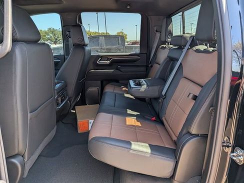 New 2026 Chevrolet Silverado 3500 High Country w/ High Country Premium Package AWD/4WD image 15