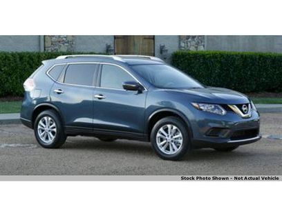 Used 2016 Nissan Rogue SV
