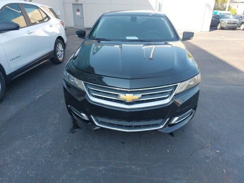 Used 2017 Chevrolet Impala LT FWD image 5