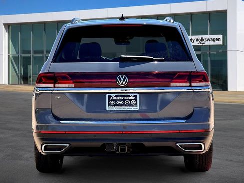 New 2026 Volkswagen Atlas SE FWD image 7