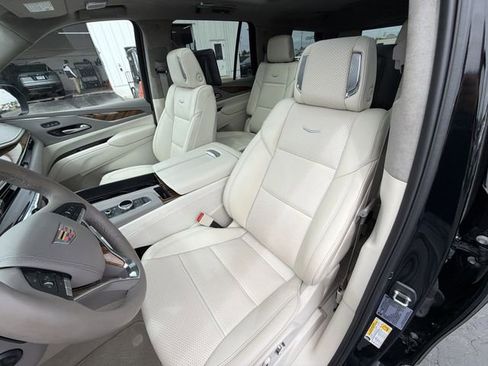 Certified 2024 Cadillac Escalade Sport Platinum AWD/4WD image 20