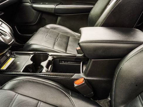 Used 2020 Honda CR-V Touring image 20