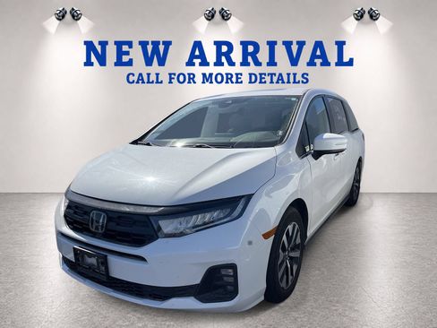 Used 2025 Honda Odyssey EX-L image 2