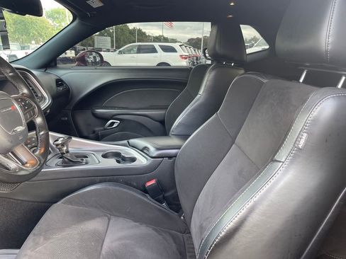 Used 2020 Dodge Challenger R/T w/ Plus Package image 2