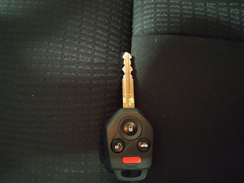 Used 2021 Subaru Ascent Premium image 32