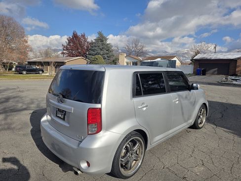 Used 2012 Scion xB image 3