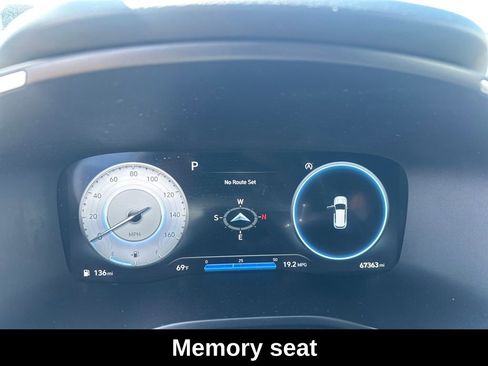 Used 2023 Hyundai Santa Fe Limited image 12