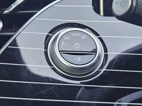 Certified 2025 Mercedes-Benz E 53 AMG e 4MATIC Sedan image 23