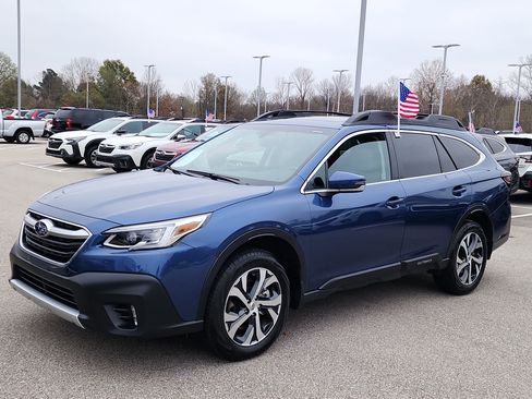 Used 2021 Subaru Outback Limited image 7