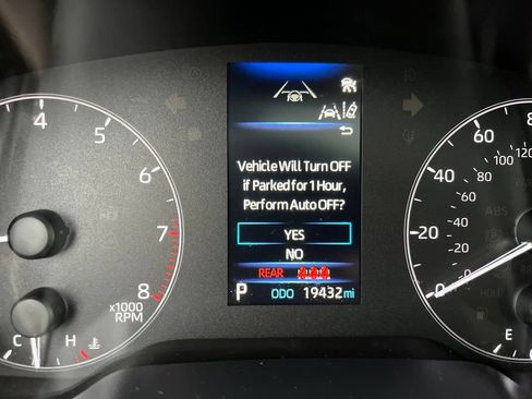 Used 2024 Toyota Corolla SE w/ SE Premium Package FWD image 23