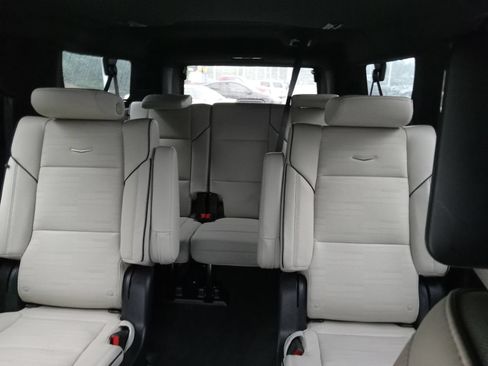 Used 2024 Cadillac Escalade ESV Sport w/ LPO, ONYX Package AWD/4WD image 22