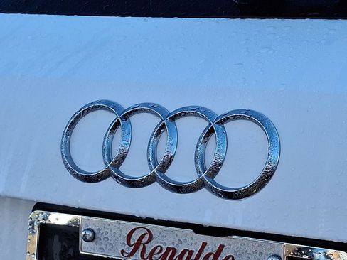 Certified 2025 Audi Q3 2.0T Premium w/ Convenience Package image 31