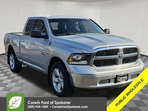 Used 2014 RAM 1500 Classic SLT image 1