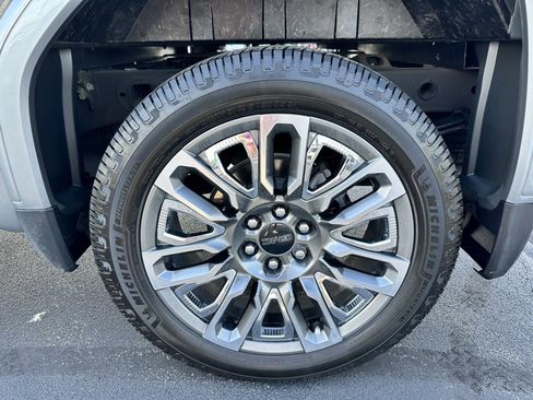 Used 2024 GMC Sierra 1500 Denali Ultimate image 34