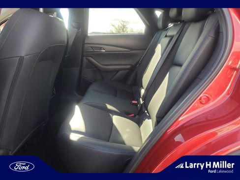 Used 2024 MAZDA CX-30 AWD 2.5 S w/ Premium Package image 17