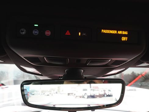 Used 2025 Chevrolet Corvette Stingray w/ Z51 Performance Package image 25