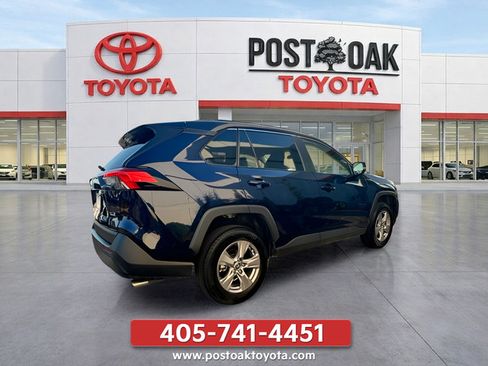 Used 2025 Toyota RAV4 XLE FWD image 9
