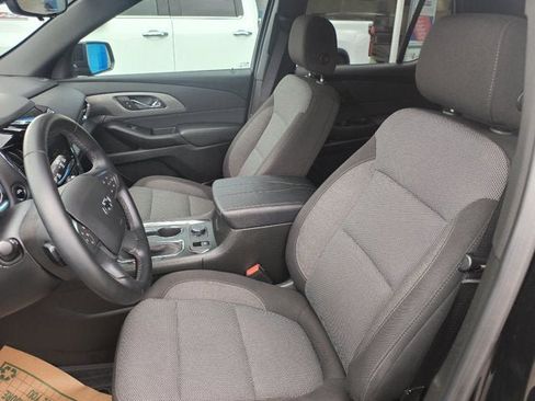 Used 2023 Chevrolet Traverse LT w/ Midnight/Sport Edition AWD/4WD image 7