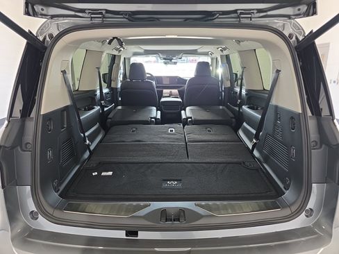New 2026 INFINITI QX80 Luxe w/ Cargo Package AWD/4WD image 19