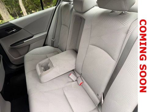 Used 2015 Honda Accord LX image 10