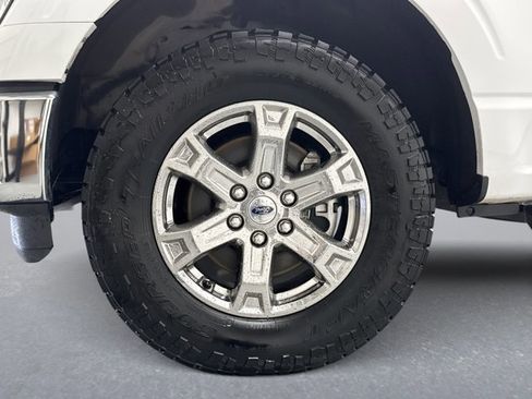 Used 2023 Ford F150 Lariat image 23