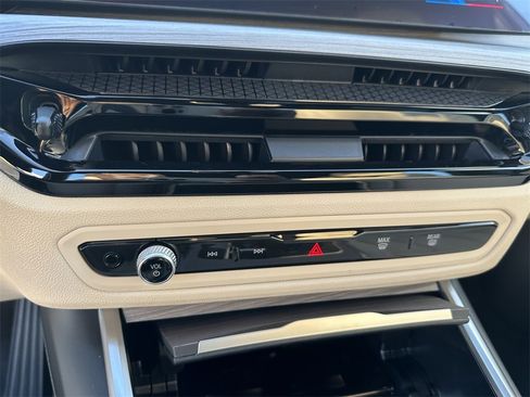 Used 2026 BMW 330i 330i w/ Parking Assistance Package image 23