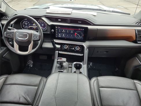 Used 2024 GMC Sierra 1500 Denali w/ Denali Reserve Package AWD/4WD image 10