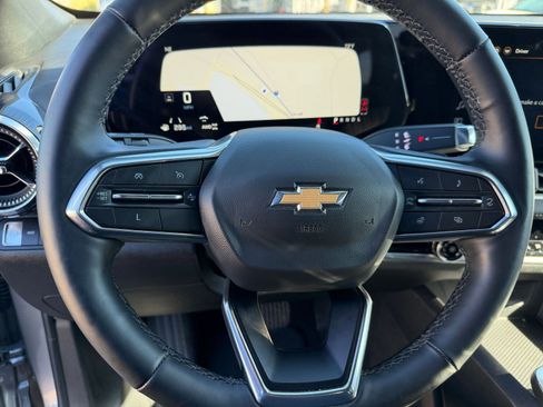 Used 2025 Chevrolet Equinox LT image 27