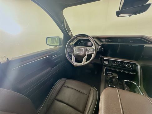 Used 2024 GMC Sierra 1500 Denali w/ Technology Package image 9