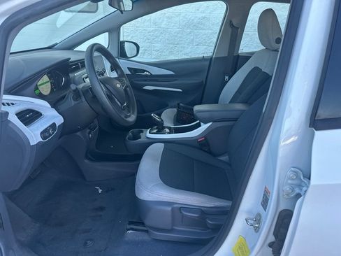 Used 2019 Chevrolet Bolt LT FWD image 9