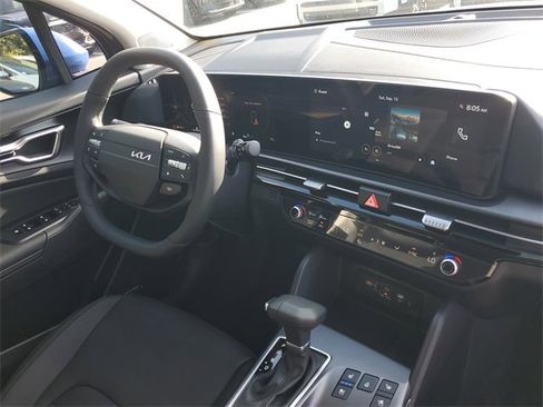 New 2026 Kia Sportage SX image 8