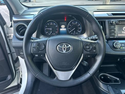 Used 2018 Toyota RAV4 XLE image 24