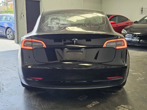 Used 2023 Tesla Model 3 Standard Range RWD image 3