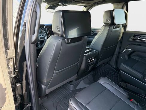 New 2026 GMC Yukon Denali image 13