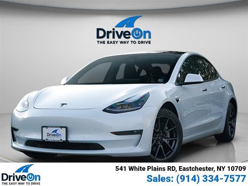 Used 2021 Tesla Model 3 Standard Range Plus image 17