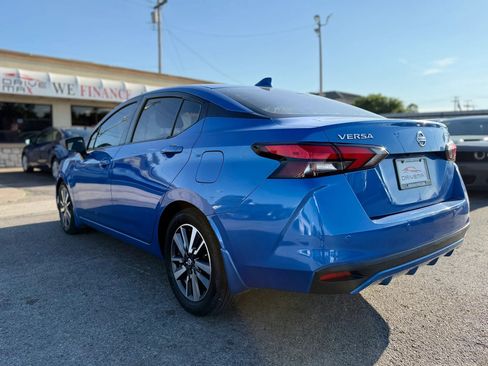 Used 2020 Nissan Versa SV w/ Trunk Package FWD image 11