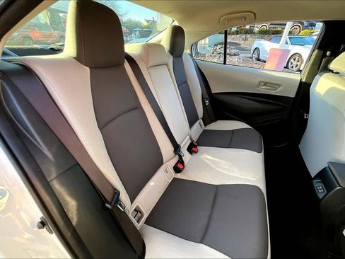 Used 2024 Toyota Corolla LE image 19