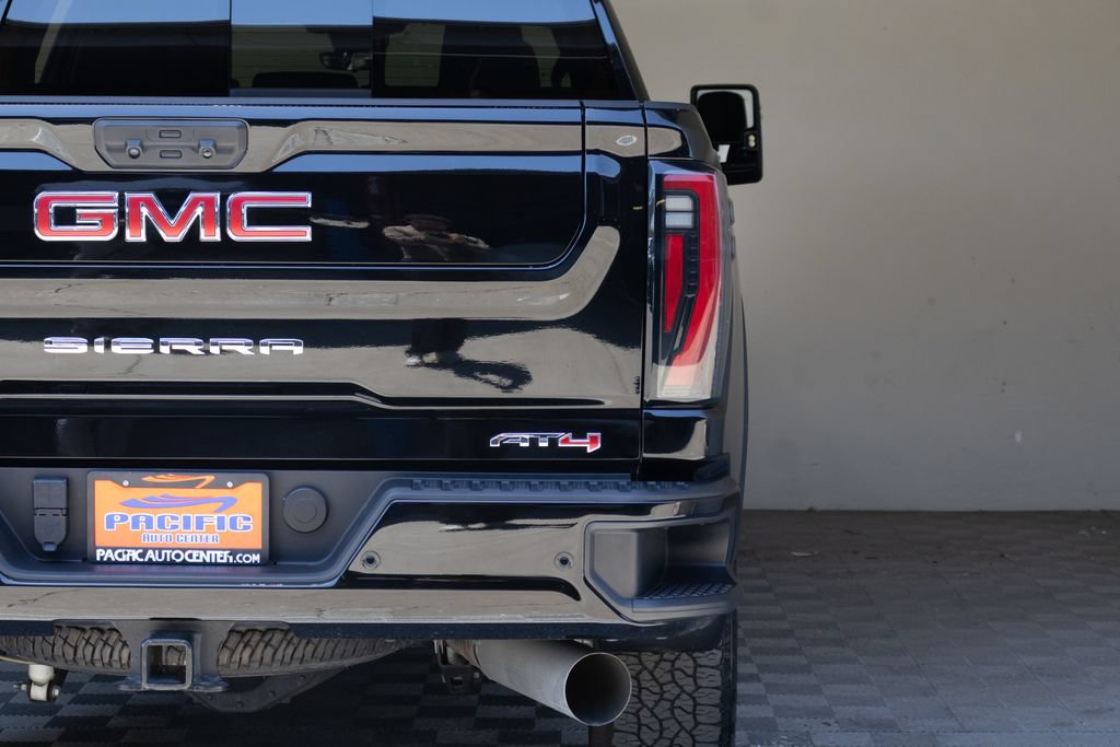 Used 2024 GMC Sierra 2500 AT4 w/ AT4 Premium Plus Package AWD/4WD image 16