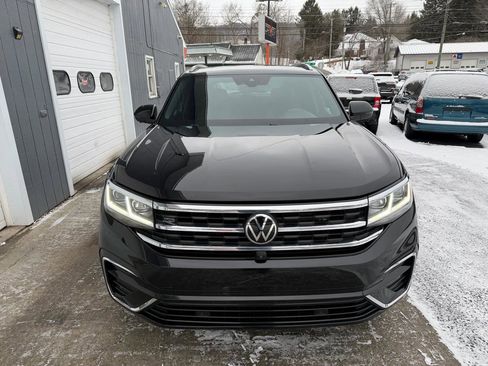 Used 2020 Volkswagen Atlas Cross Sport SEL Premium image 2