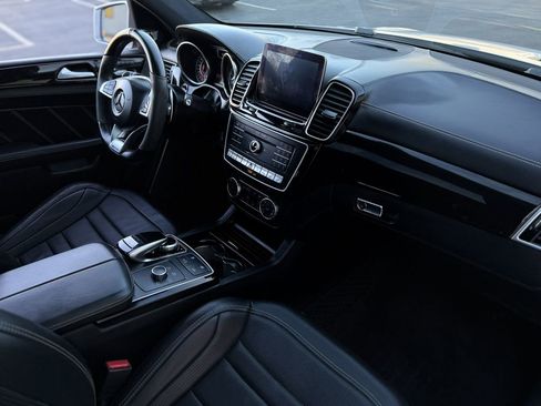 Used 2017 Mercedes-Benz GLE 63 AMG 4MATIC image 34