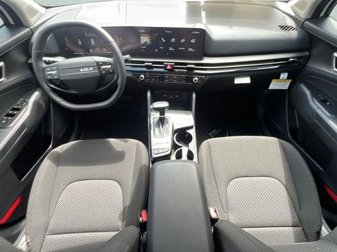 New 2026 Kia Sportage LX FWD image 11